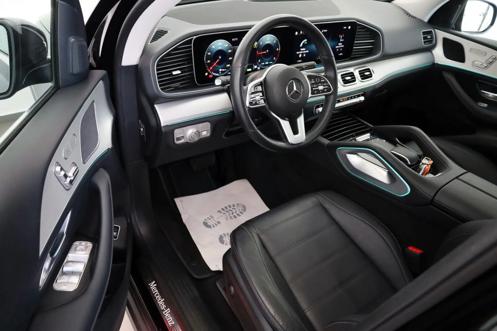 GLE 300 d 4Matic,Leder,Navi,LED,Kamera,Pano,AHK