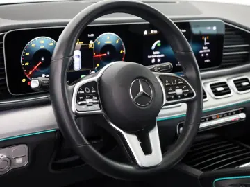 GLE 300 d 4Matic,Leder,Navi,LED,Kamera,Pano,AHK