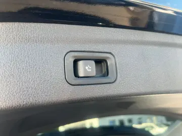 GLE 300 d 4Matic,Leder,Navi,LED,Kamera,Pano,AHK