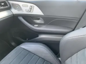 GLE 300 d 4M *AMG*Multibeam*AHK*Memory*Pano*21''