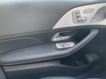 GLE 300 d 4M *AMG*Multibeam*AHK*Memory*Pano*21''
