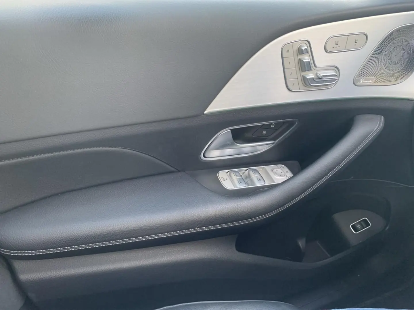 GLE 300 d 4M *AMG*Multibeam*AHK*Memory*Pano*21''