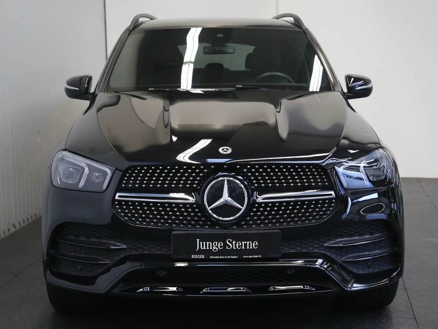 GLE 300 d 4M AMG Pano*NIGHT*MEMORY*Burmester*+++