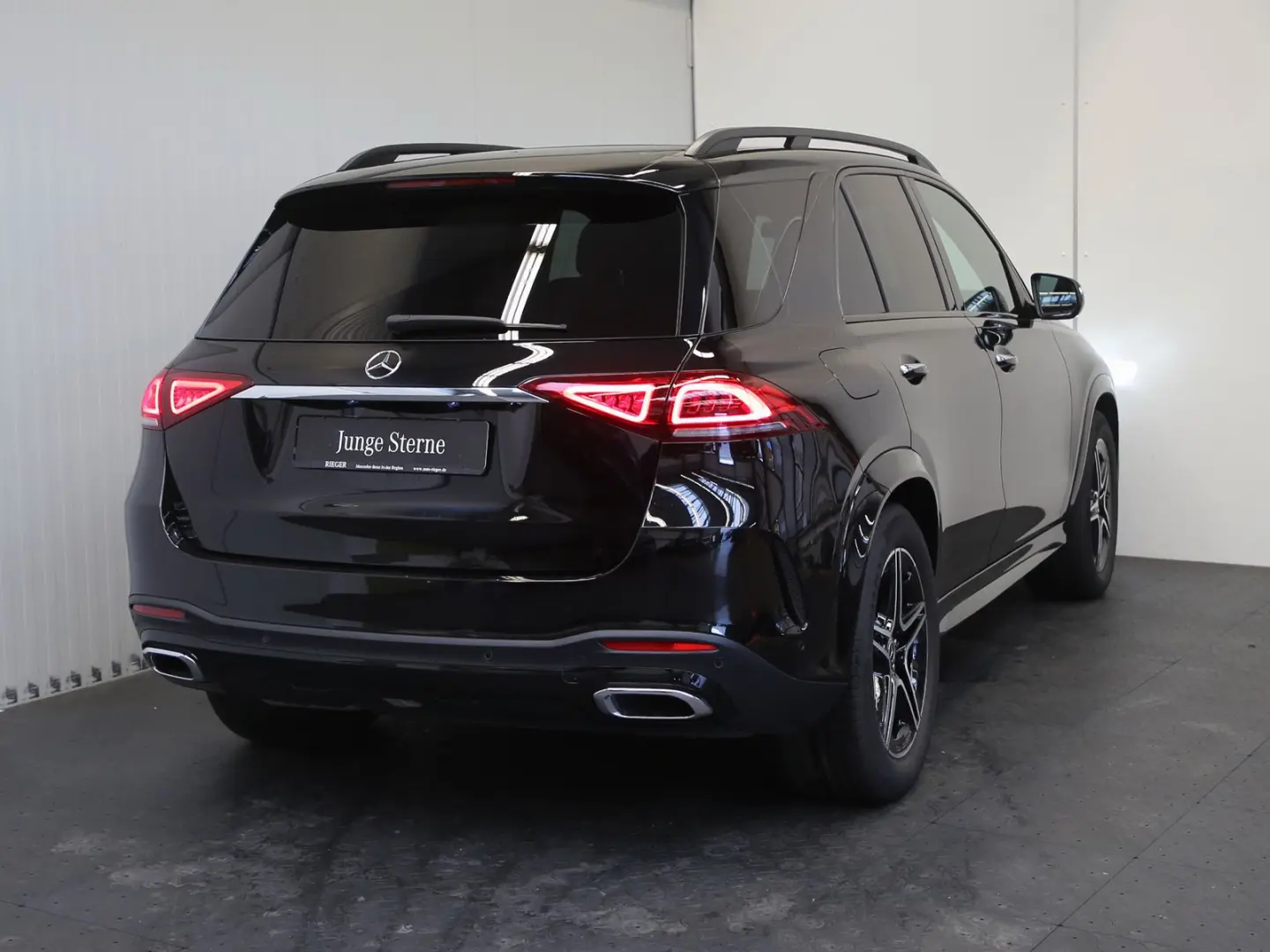 GLE 300 d 4M AMG Pano*NIGHT*MEMORY*Burmester*+++