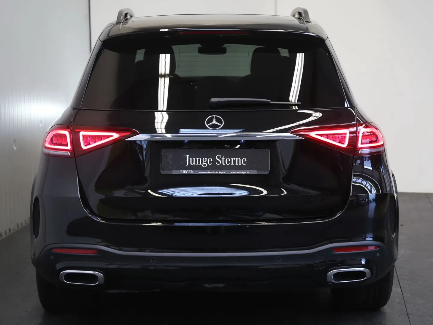 GLE 300 d 4M AMG Pano*NIGHT*MEMORY*Burmester*+++