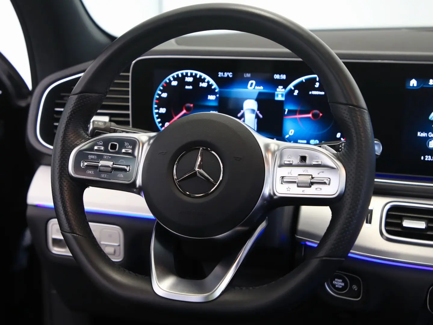GLE 300 d 4M AMG Pano*NIGHT*MEMORY*Burmester*+++