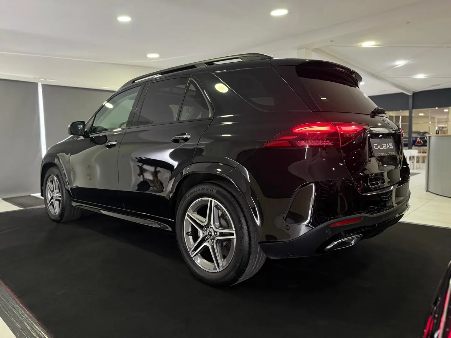 GLE 300 d 4M AMG-Line *PANO*MEMO*BURM*360°*AIR*