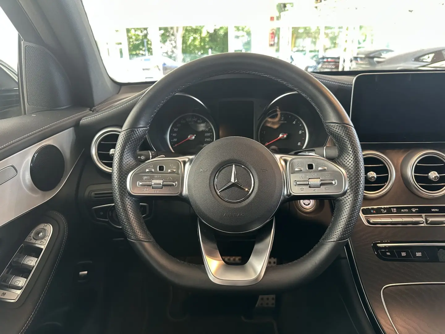 GLC 220 d 4M AMG-LiNE *ESSD*LED*KAMERA*DiSTRO*