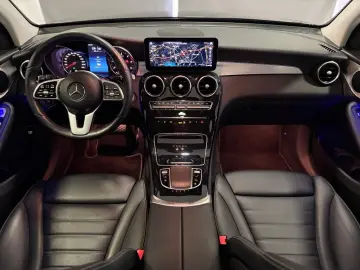 GLC 300 de 4Matic *PANO*MEMO*DIST*AMBI*LEDER*