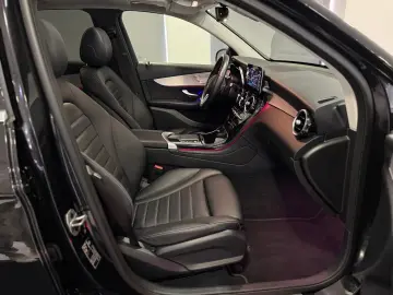 GLC 300 de 4Matic *PANO*MEMO*DIST*AMBI*LEDER*