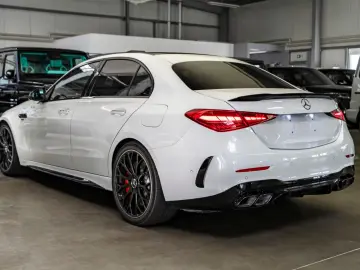 C 63 AMG 4M+ S E Performance /  Performance Seat