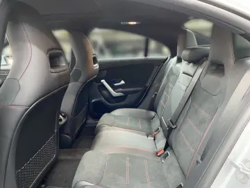 CLA 250 e AMG+PANO+PARK+DISTR+MULTIBEAM+MBUX AR