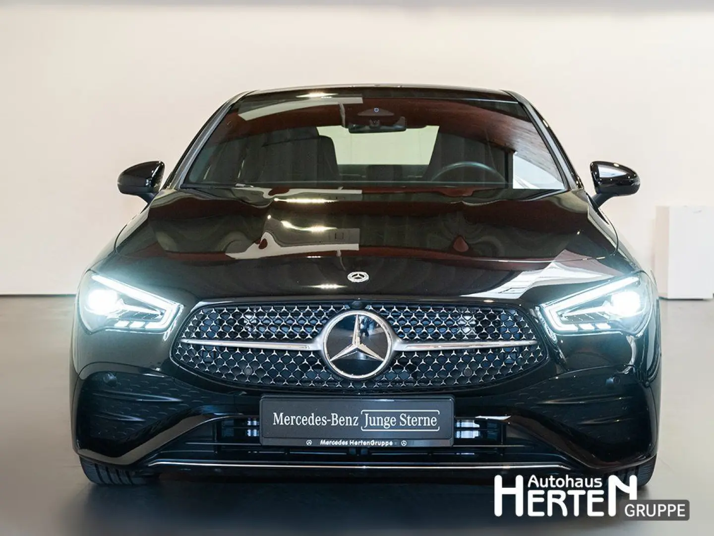 CLA 250 4M+AMG PREMIUM+AHK+MEMORY+LED+KAMERA