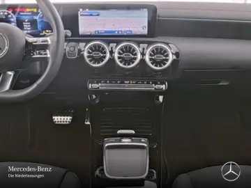 CLA 250 e AMG Premium PANO Distronic KEYLESS 18