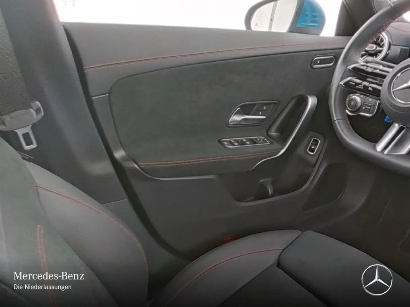 CLA 250 e AMG Premium PANO Distronic KEYLESS 18