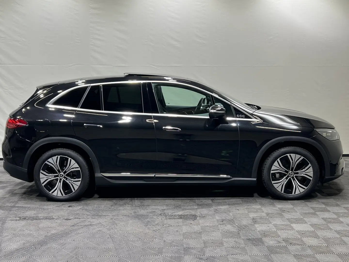 EQE 300 SUV Electric Art Premium 4xSHZ 360° Pano