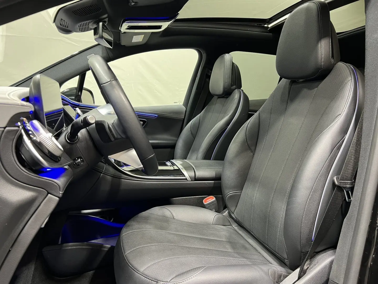 EQE 300 SUV Electric Art Premium 4xSHZ 360° Pano