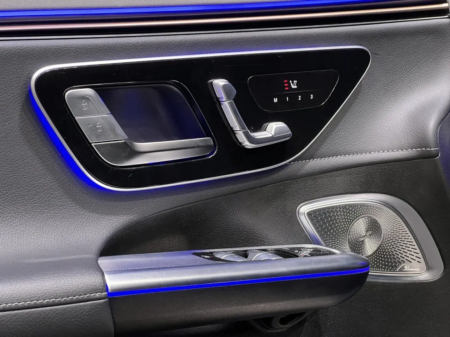EQE 300 SUV Electric Art Premium 4xSHZ 360° Pano