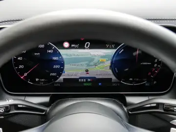 GLC 300 e 4MATIC |AMG|DISTR|KEYL|NAVI|AHK|LED|LM