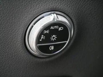 GLC 300 e 4MATIC |AMG|DISTR|KEYL|NAVI|AHK|LED|LM