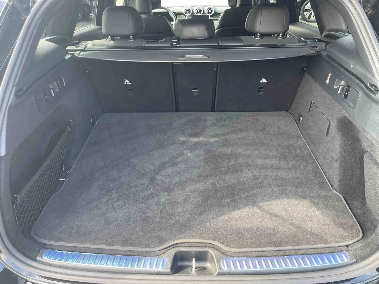 GLC 300 d 4M AMG AdvPlus+MBUX+Pano+AHK+Kam+Memo
