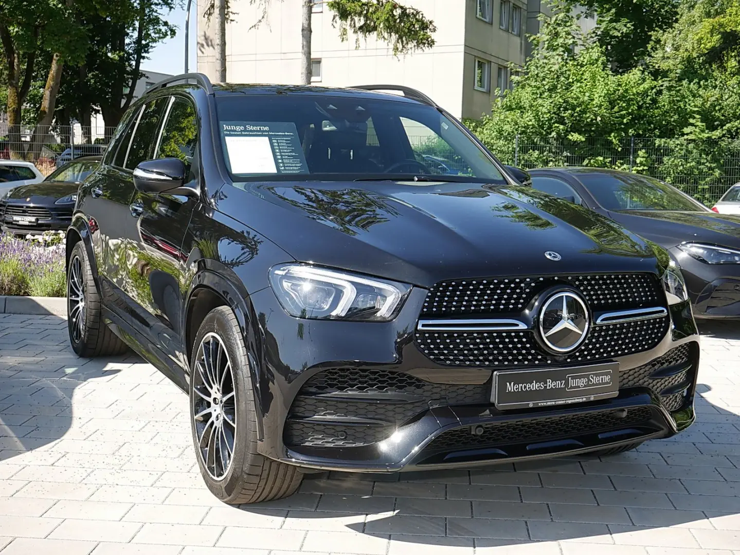 GLE 400 d 4M AMG+DIST.+AHK+STANDH+HUD+PANO+MBEAM