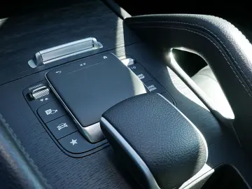 GLE 400 d 4M AMG+DIST.+AHK+STANDH+HUD+PANO+MBEAM