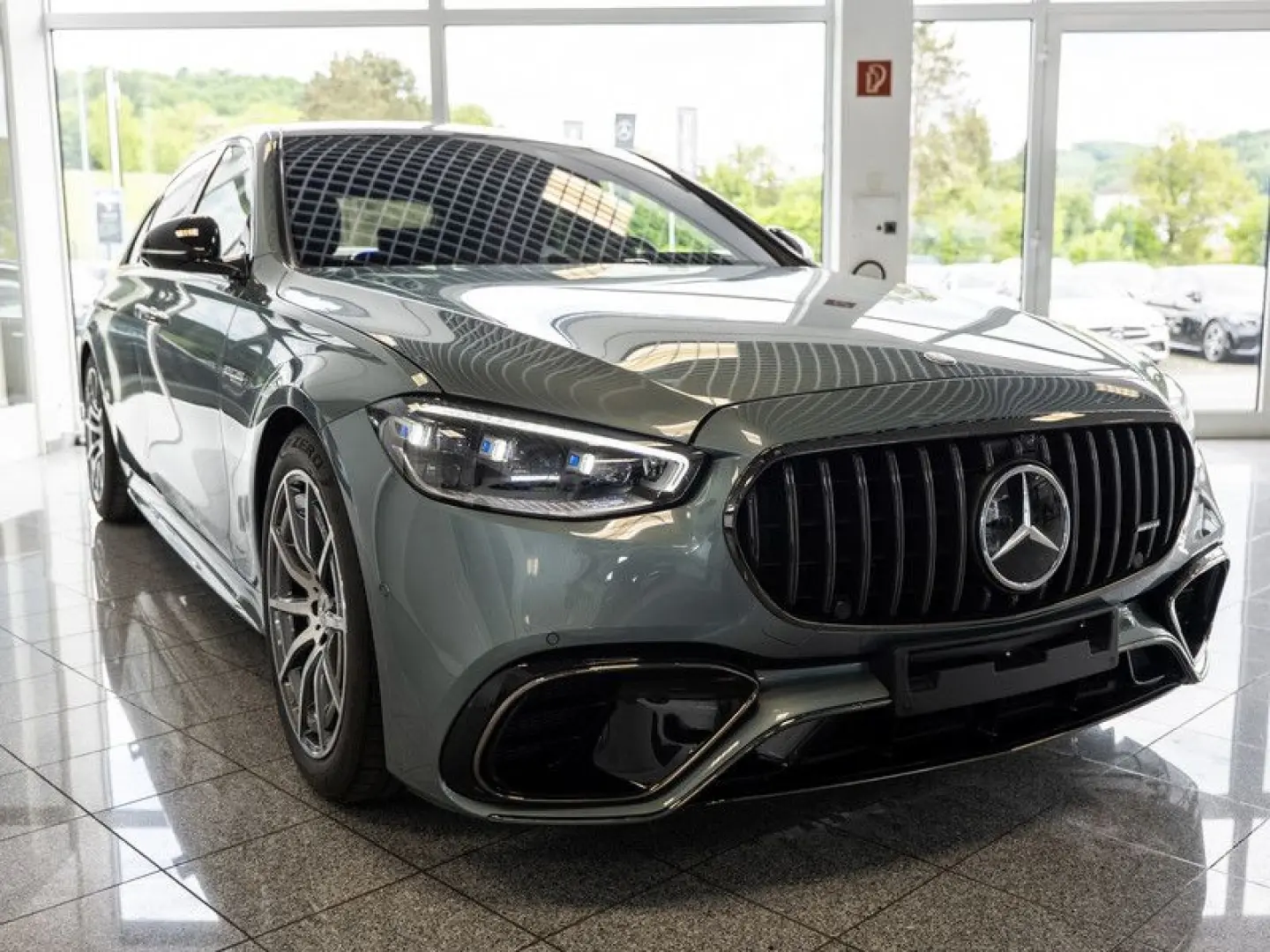 S 63 AMG E Performance L MANUFAKTUR/Pano/Burm/20