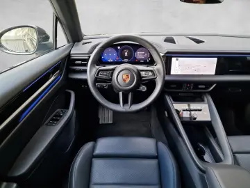 Macan 4 InnoDr. Matrix Pano BOSE AHK 14W 360°