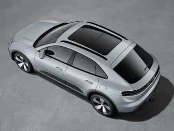 Macan 4 InnoDr. Matrix Pano BOSE AHK 14W 360°