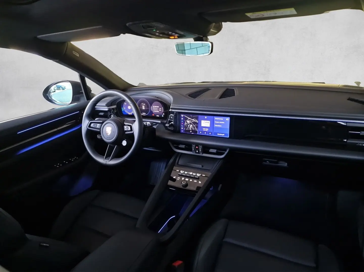 Macan 4 InnoDr. Matrix Pano BOSE AHK 14W 360°
