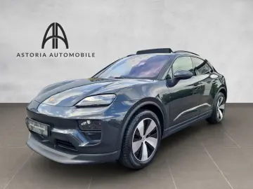Macan 4 InnoDr. Matrix Pano BOSE AHK 14W 360