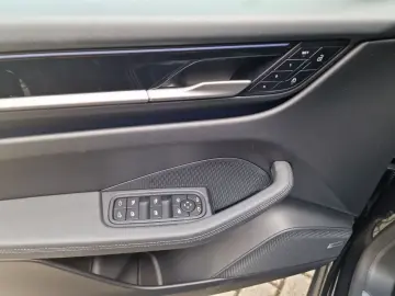 Macan 4 InnoDr. Matrix Pano BOSE AHK 14W 360°