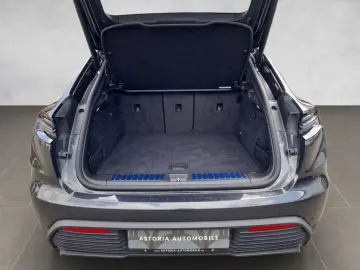 Macan 4 InnoDr. Matrix Pano BOSE AHK 14W 360°