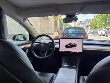 Tesla Model 3 Dual Motor Long Range