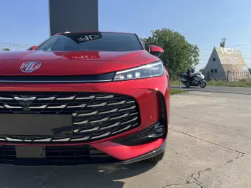 MG 1.5 T-GDi HEV – 224 CP Hibrid Benzină Exclusive