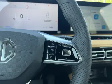 MG 1.5 T-GDi HEV – 224 CP Hibrid Benzină Exclusive