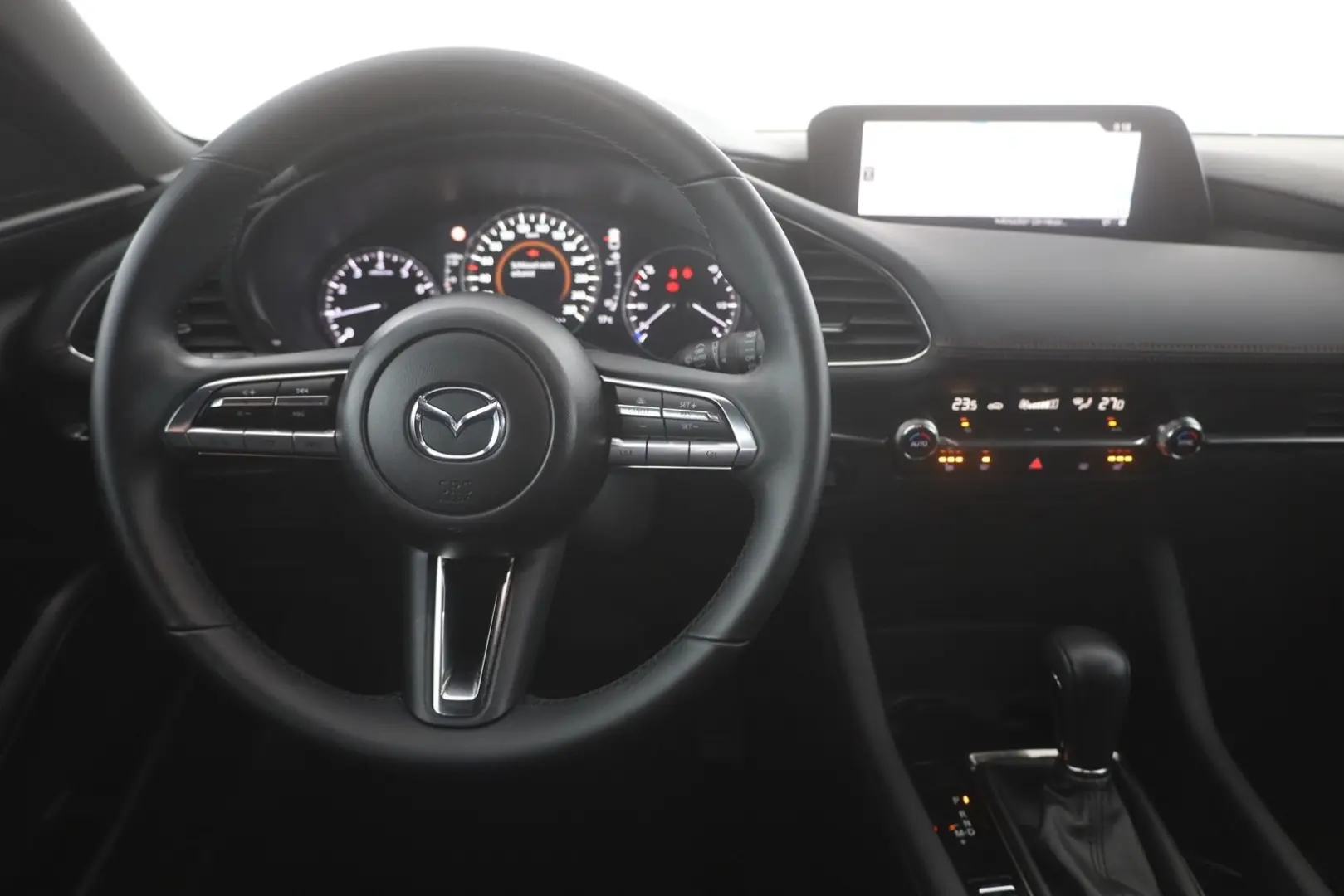 3 SKYACTIV-G 2.0 M-HYBRID LED Navi Head-Up ACC