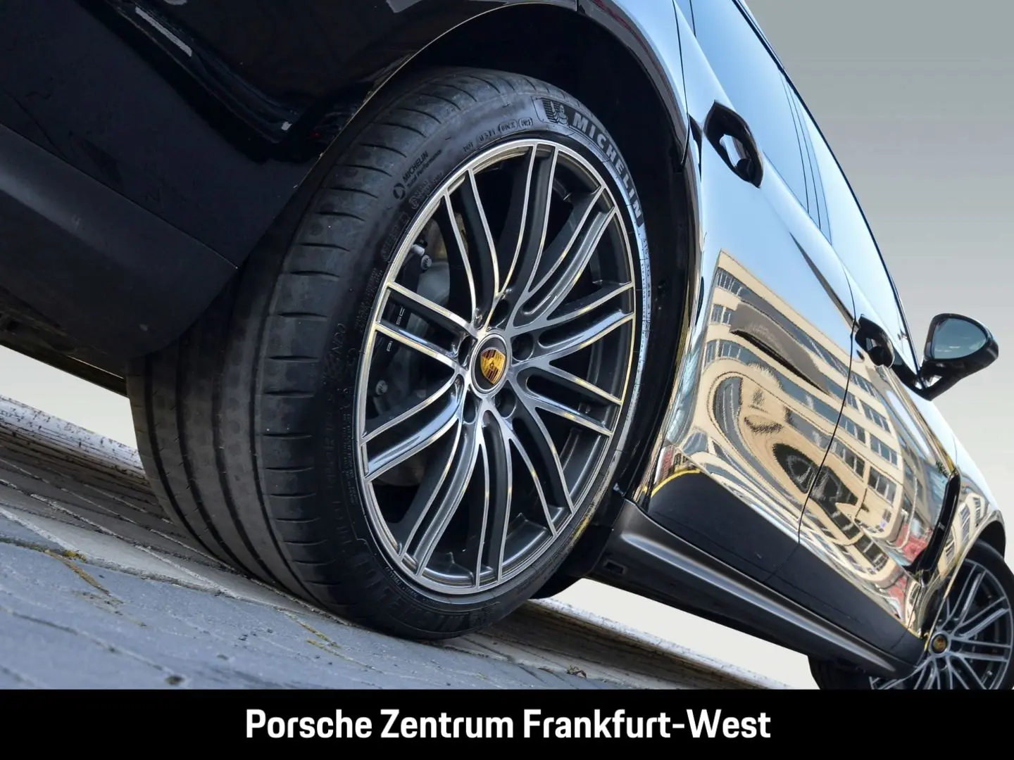 Panamera 4 E-Hybrid Sport Turismo Platinum Editi