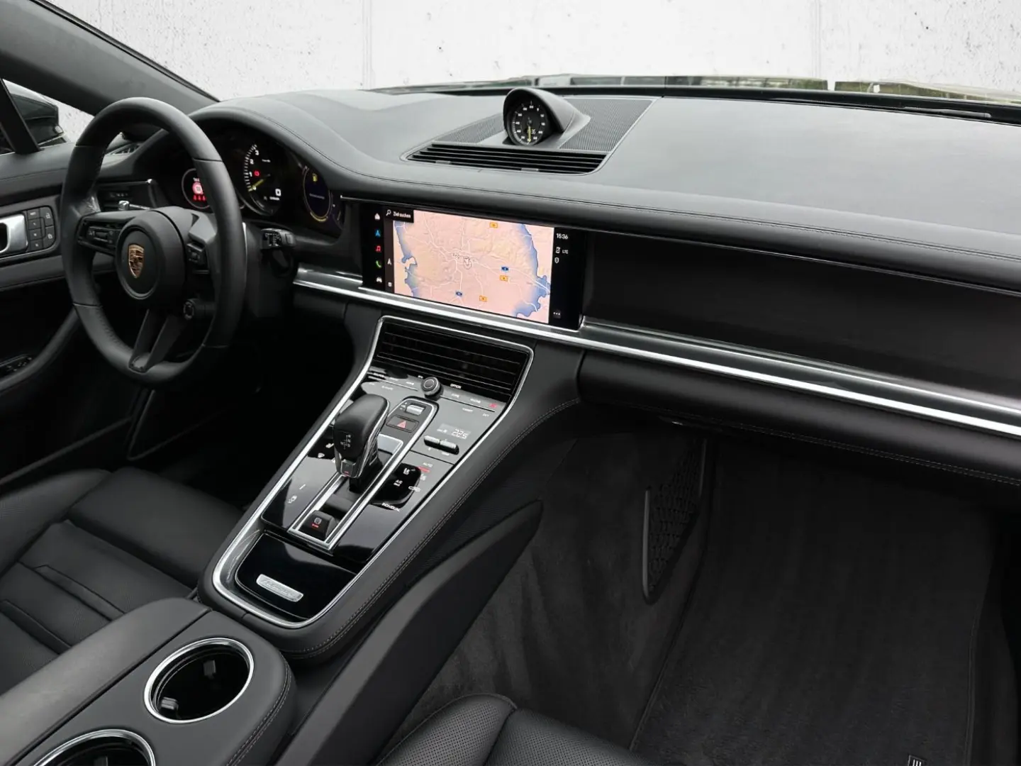 Panamera 4 E-Hybrid Sport Turismo Plat. Ed. SHZ