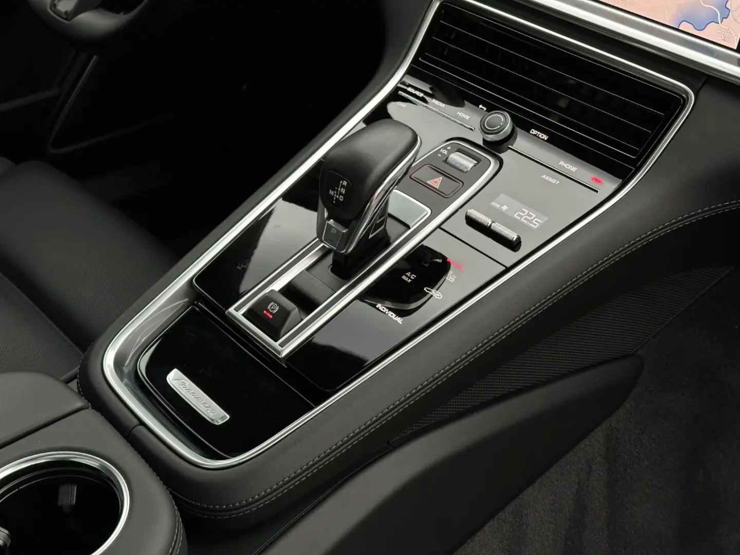 Panamera 4 E-Hybrid Sport Turismo Plat. Ed. SHZ