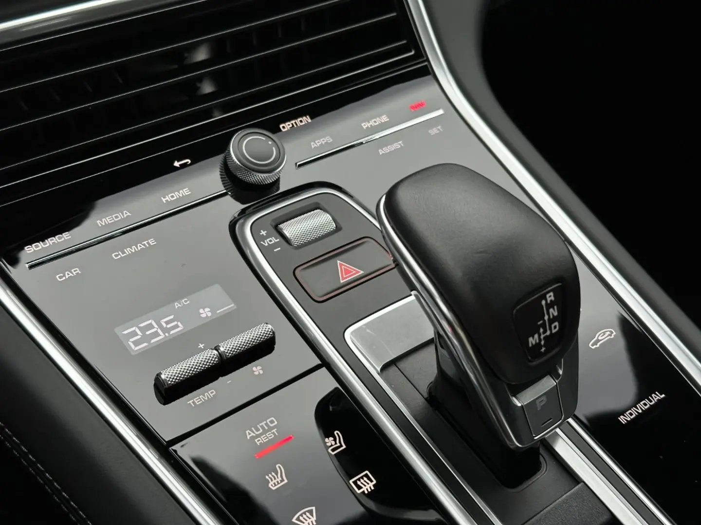 Panamera 4 E-Hybrid Sport Turismo Plat. Ed. SHZ