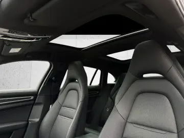 Panamera 4 E-Hybrid Sport Turismo Plat. Ed. SHZ