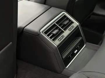 Panamera 4 E-Hybrid Sport Turismo Plat. Ed. SHZ