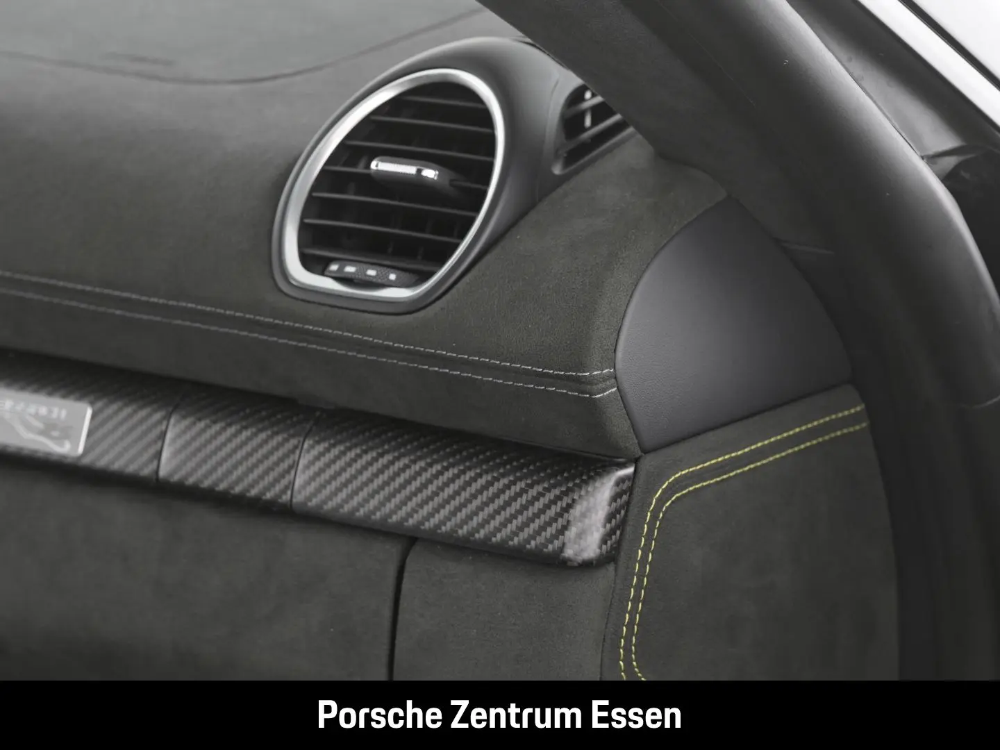 Cayman 718 GT4 RS/ Sportpaket Bose PCCB Weissach