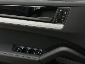 Cayenne S Coupé Surround V Soft-Close BOSE