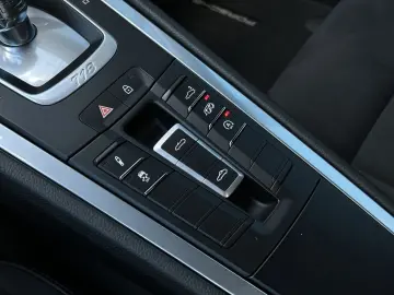 Boxster GTS 4.0 718 BOSE GT-Sportlenkrad
