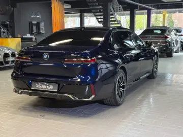 740d xDrive M Sport~PANO SKY~KAMERA 360~HEAD-UP