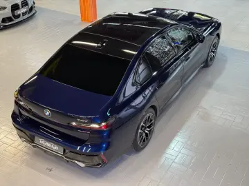 740d xDrive M Sport~PANO SKY~KAMERA 360~HEAD-UP