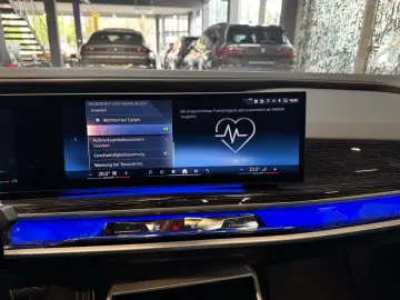 740d xDrive M Sport~PANO SKY~KAMERA 360~HEAD-UP